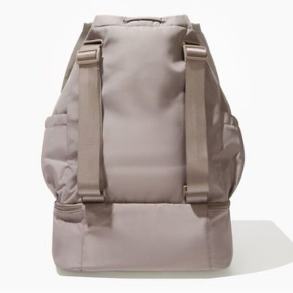 Beyond Yoga Convertible Gym Bag – Taupe Gray Backpack Tote - Picture 3 of 11